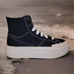 Size 6.5m/8 women - Converse Chuck Taylor All Star Cruise High Black